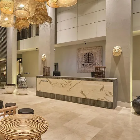 Hotel Madisson Boutique 4*