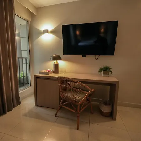 Madisson Boutique 4*