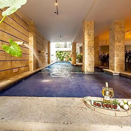 Madisson Boutique Hotel 4*